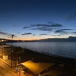Fuengirola, Primera Linea De Playa Apartamento