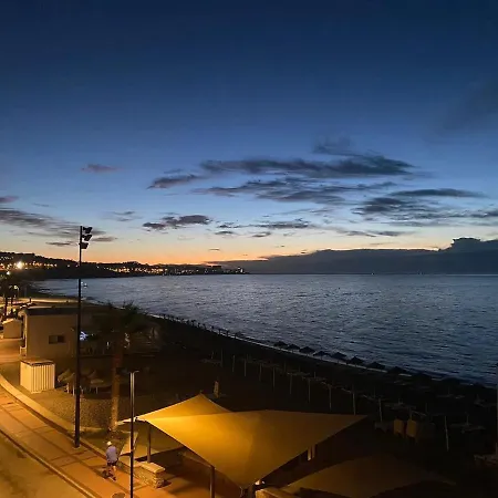 Fuengirola, Primera Linea De Playa Daire